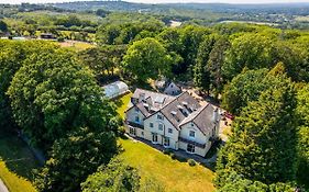 Guestling Hall Hotel